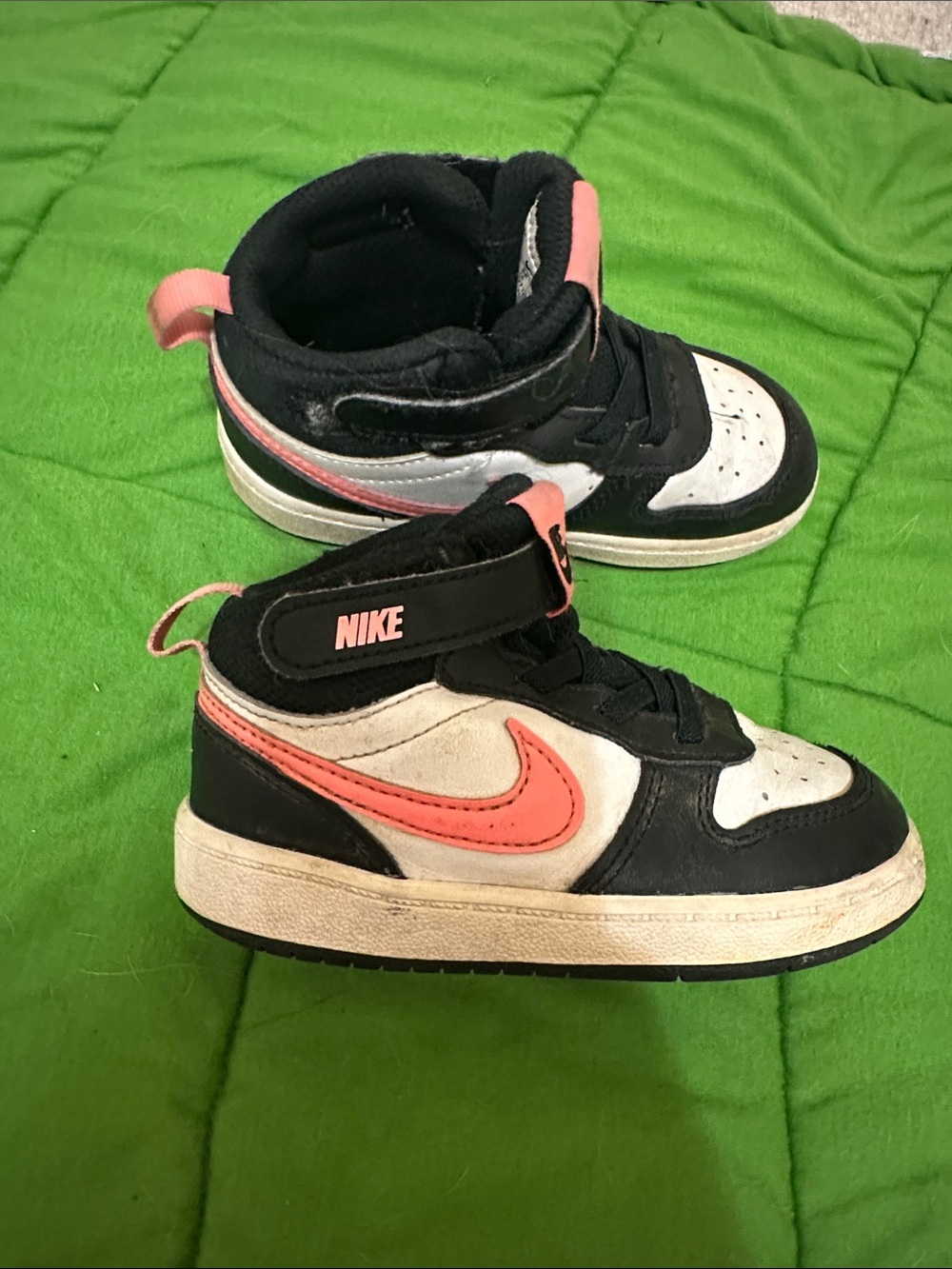 Nike Kids Mid-Top Sneakers in Black, White & Coral Pink
